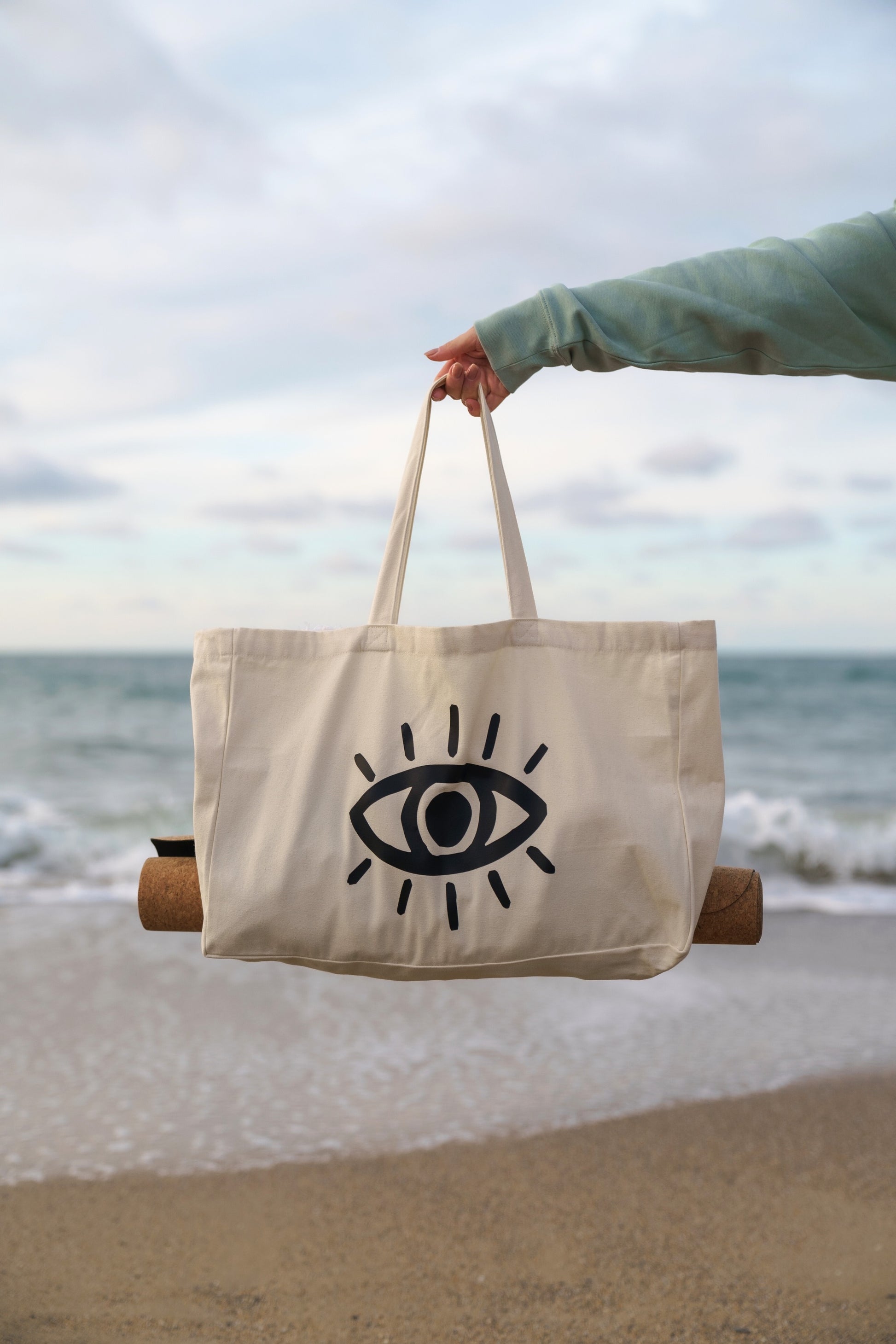 DIVINE EYE YOGA BAG IN CREAM - ORGANIC COTTON EVIL EYE TOTE BAG